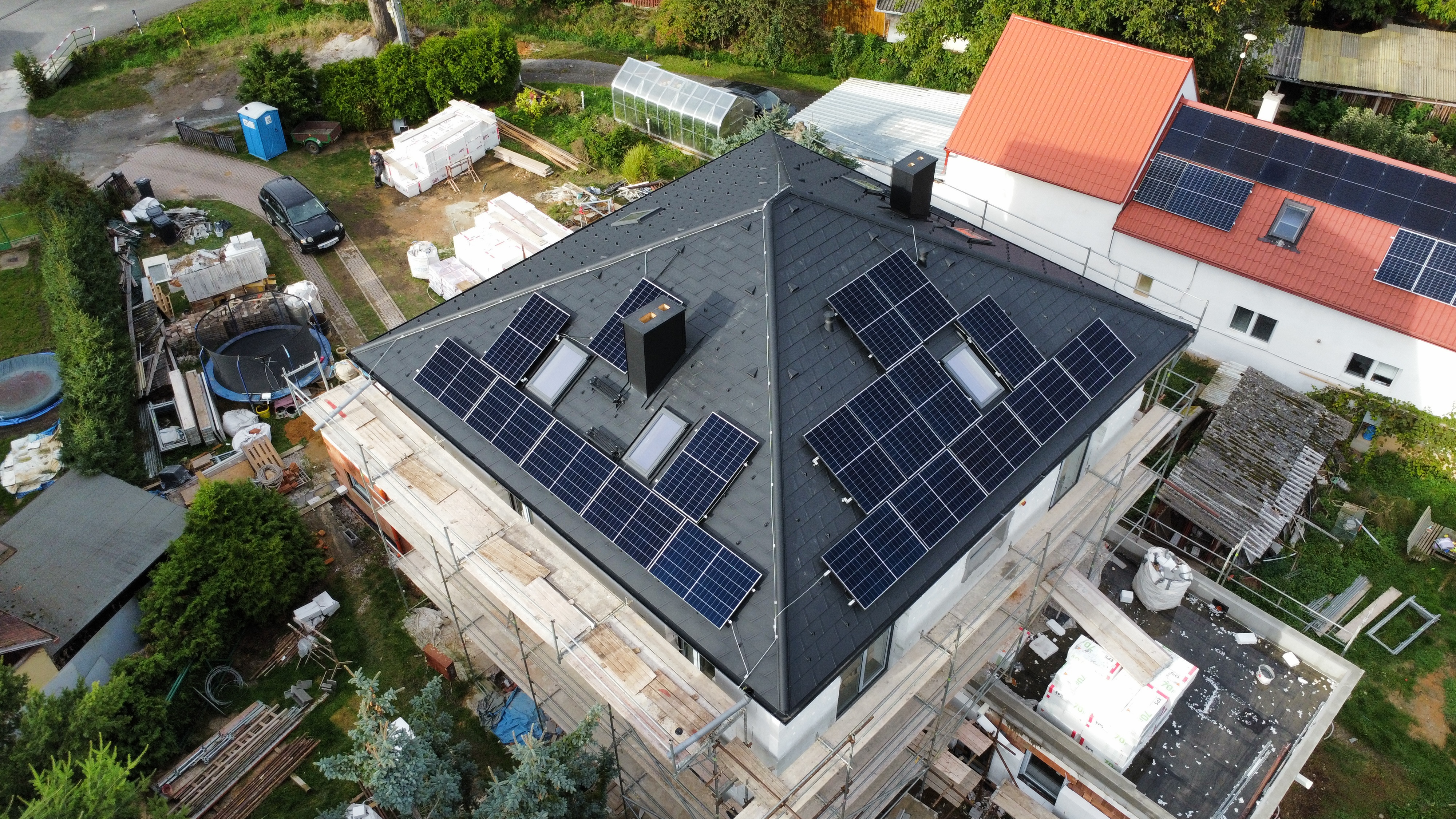 Instalace 3 – fotovoltaická instalace AMITY CZ